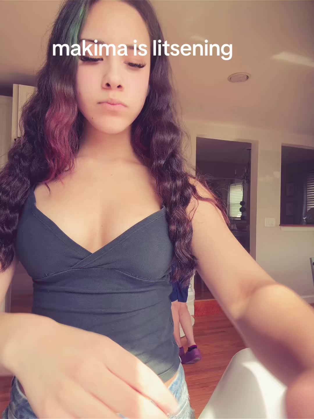@⃟