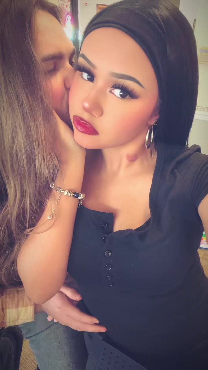 @Doll