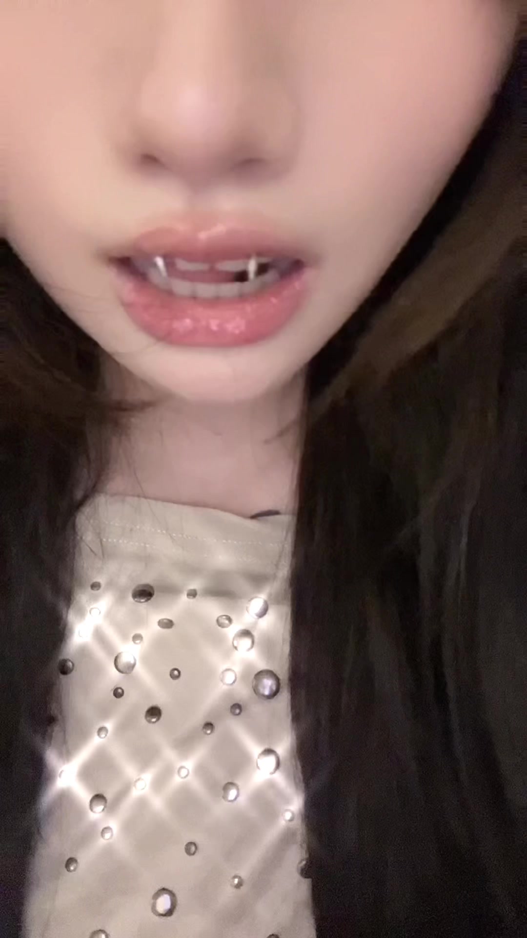 @りの