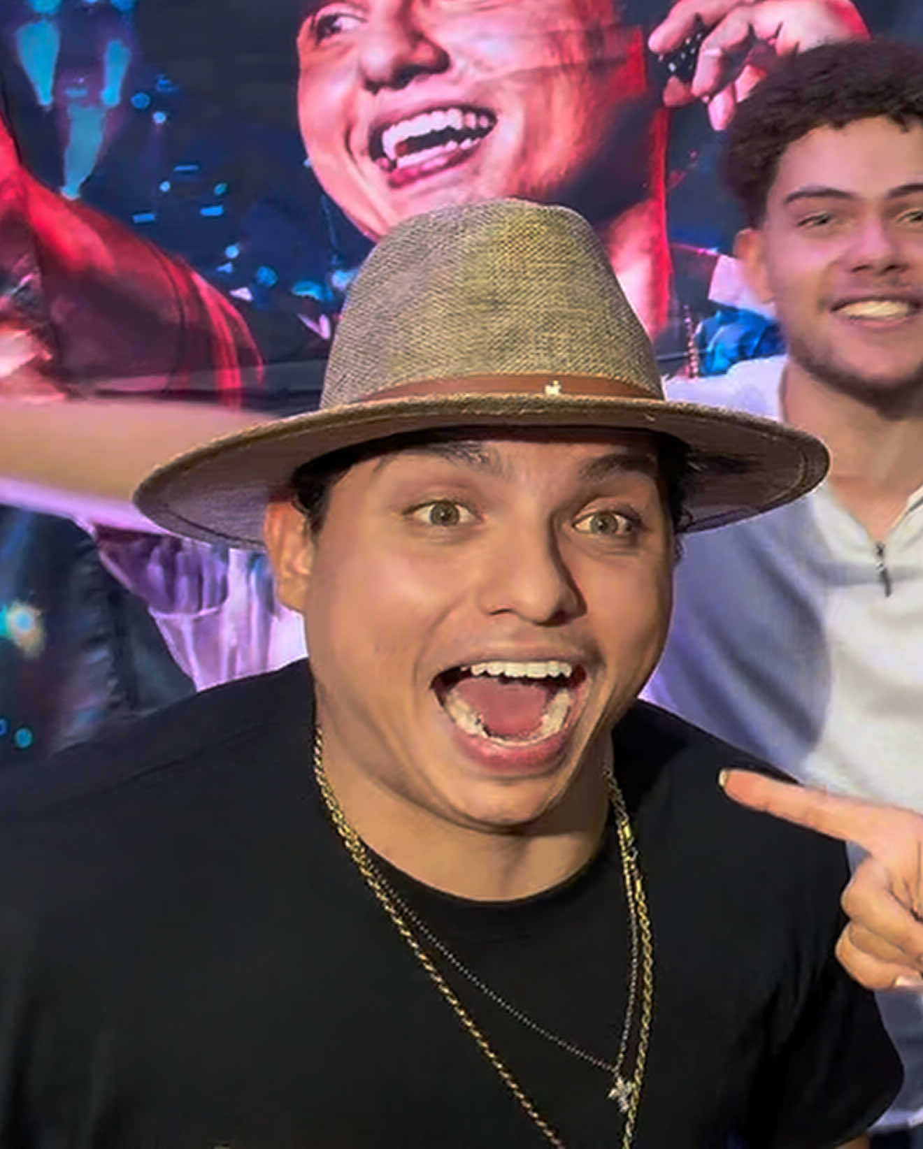 @vic