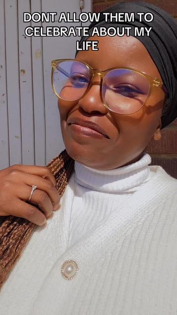 @LADY_F🇿🇦