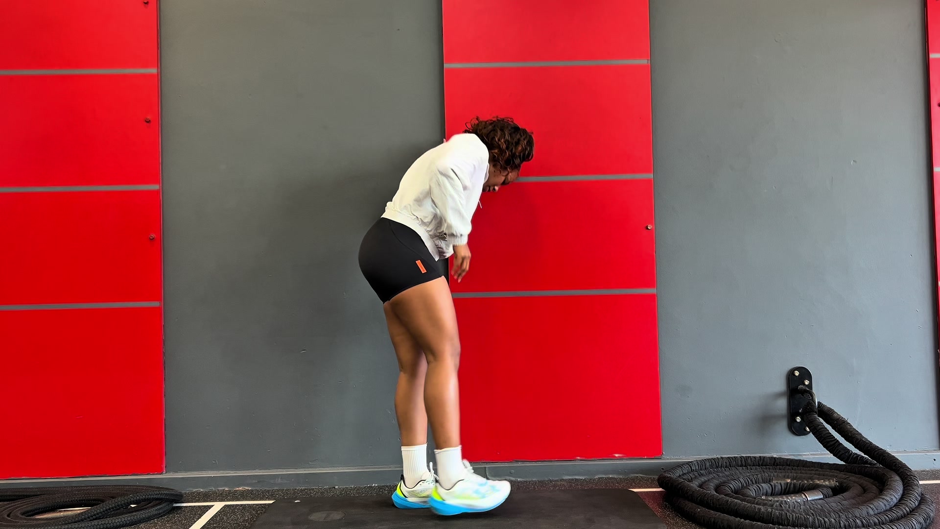 @KhanyaMzobe