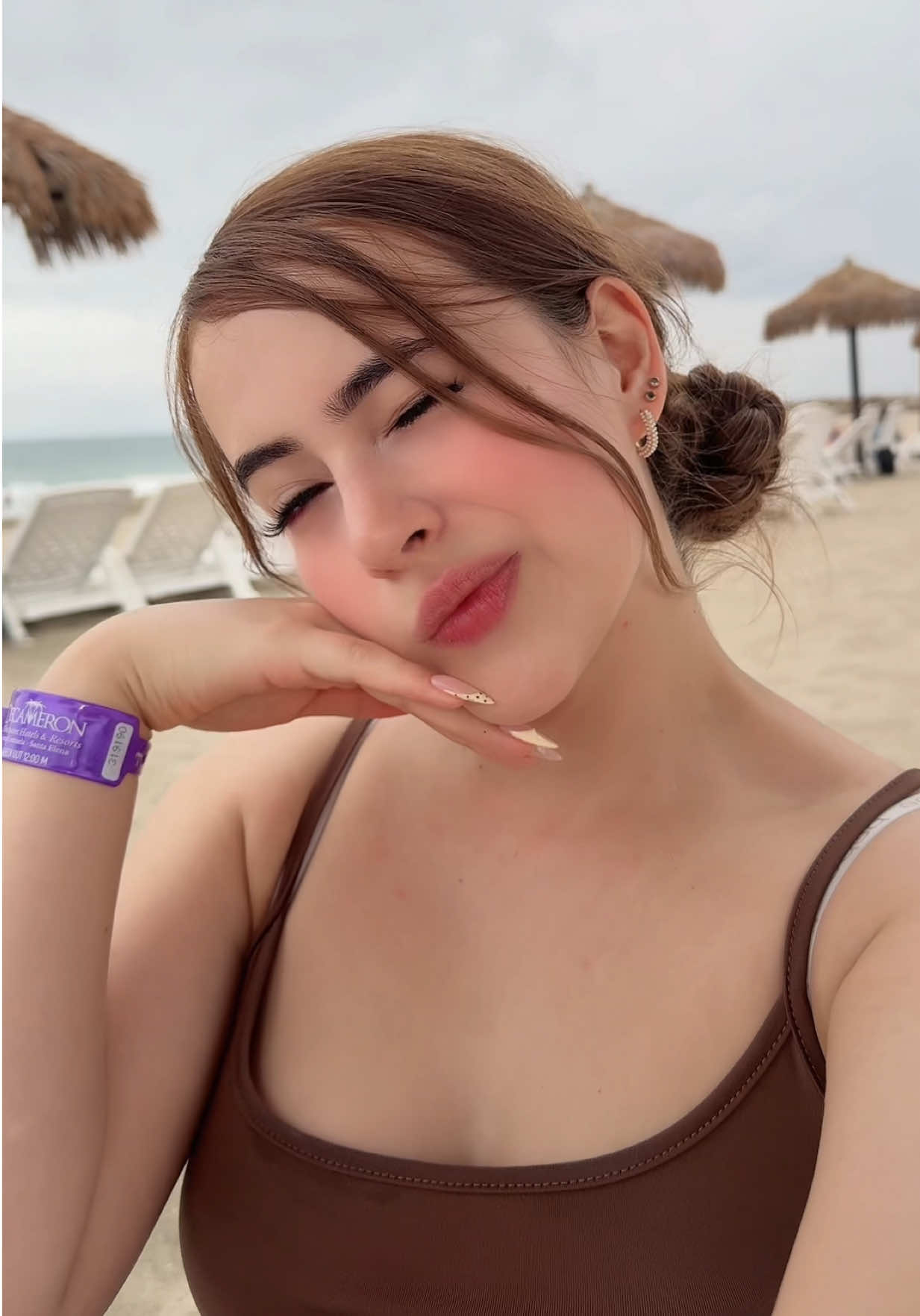 @CattPalacios08