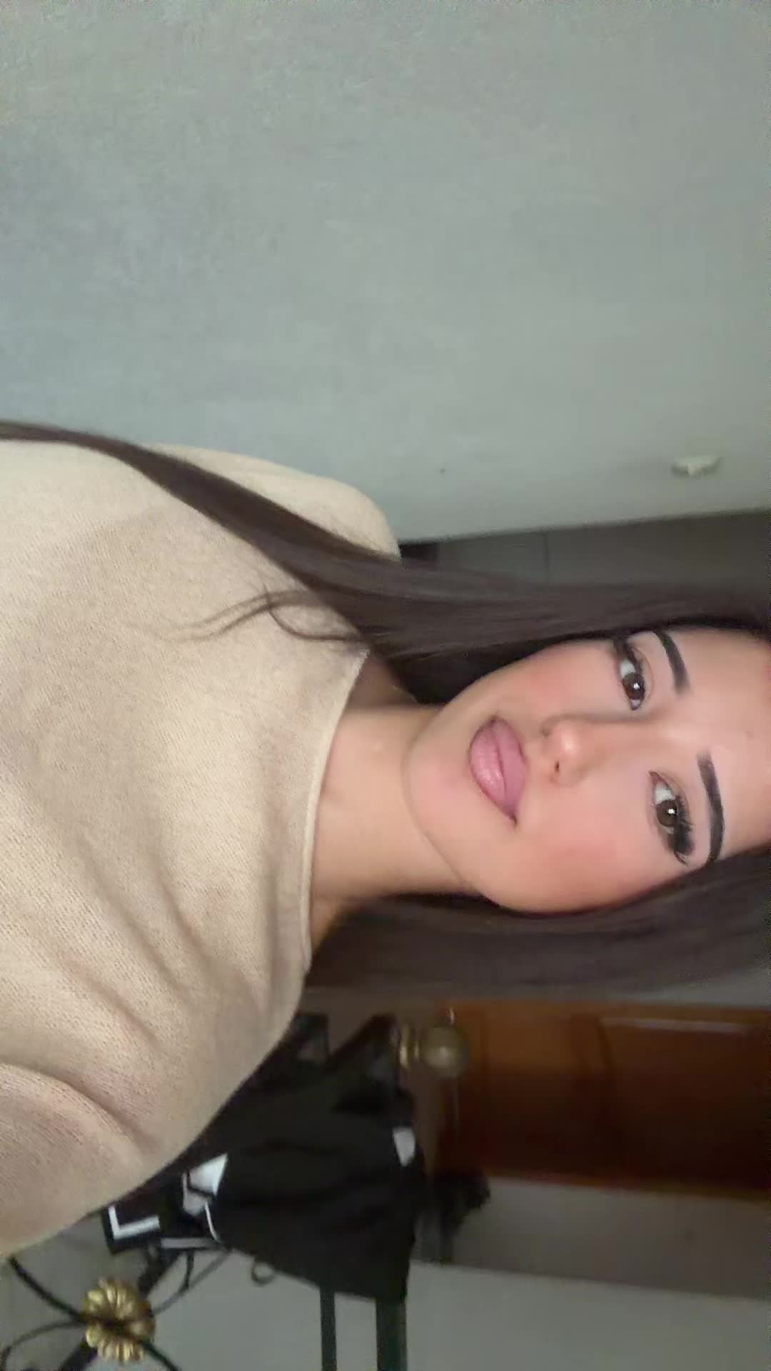 @𝔽𝕚𝕠𝕟𝕒🇦🇱