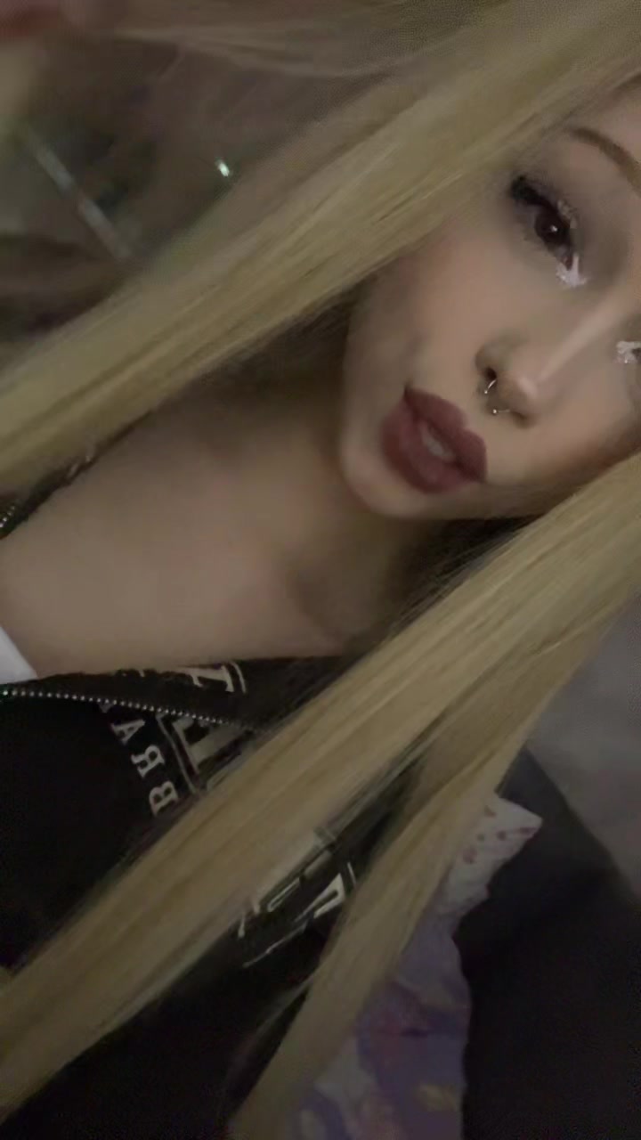 @77//