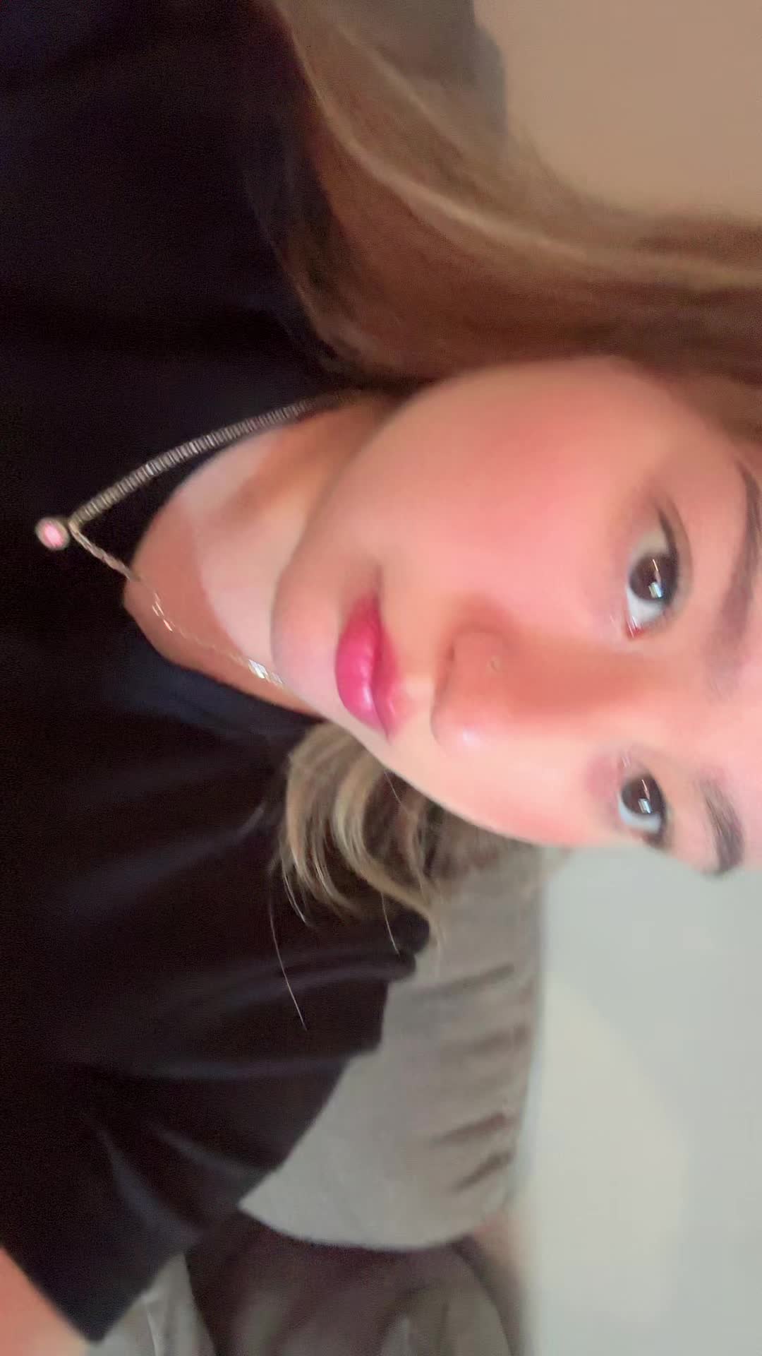 @Luci🤍✨