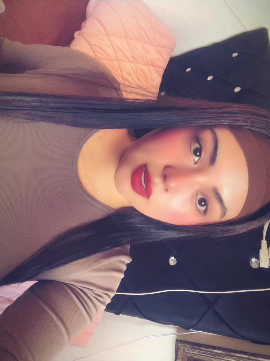 @Maya🍒