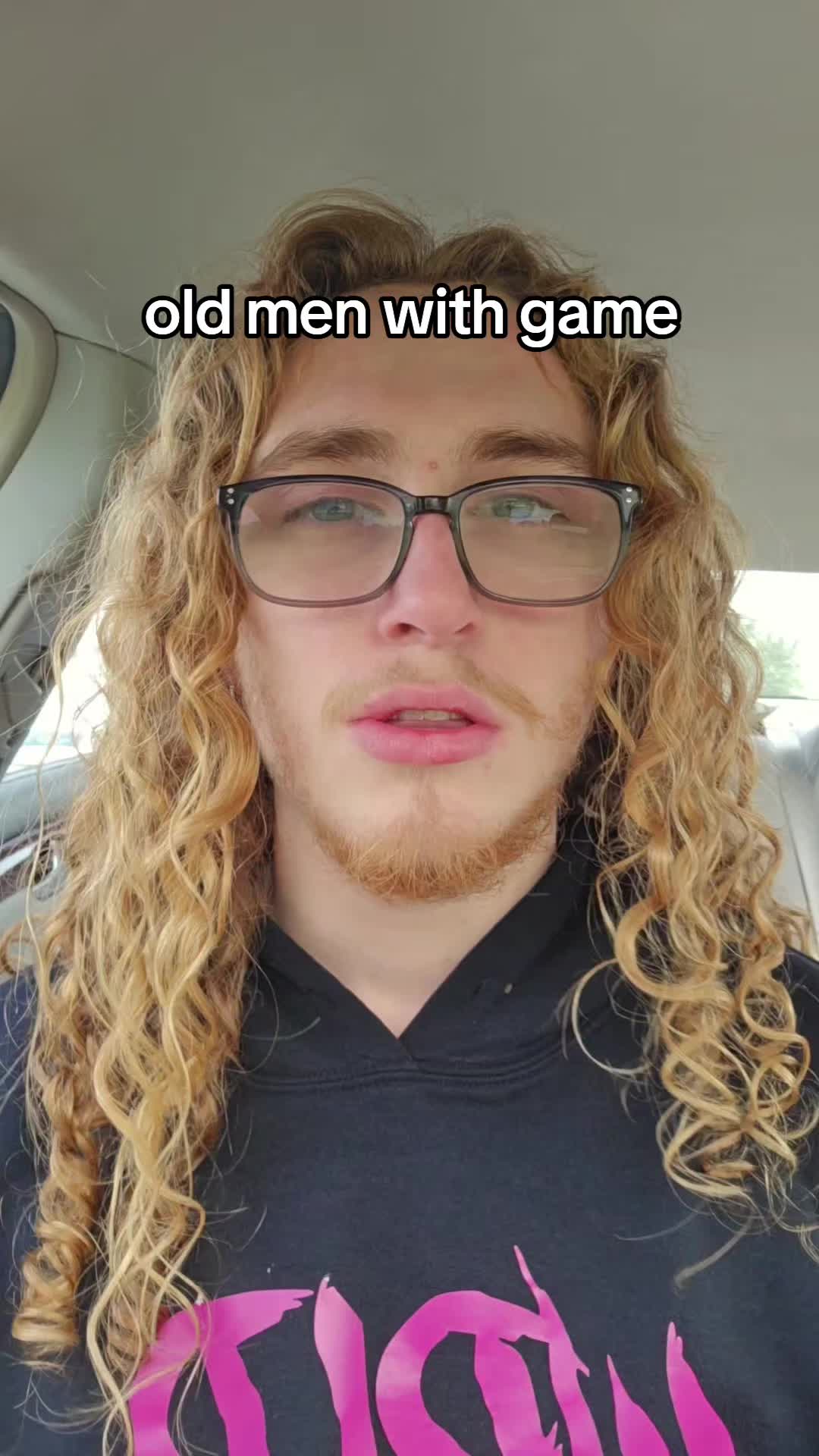 @GoldieGl0cks