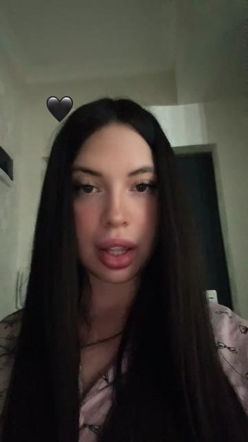 @Bella_cherry