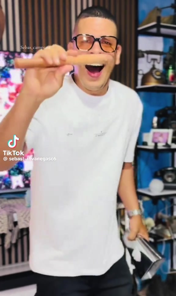 @Julioshango