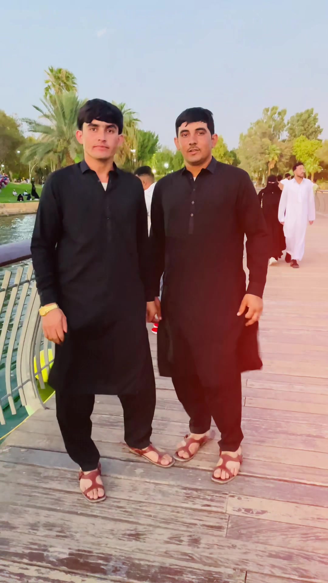 @Mast MazlooM