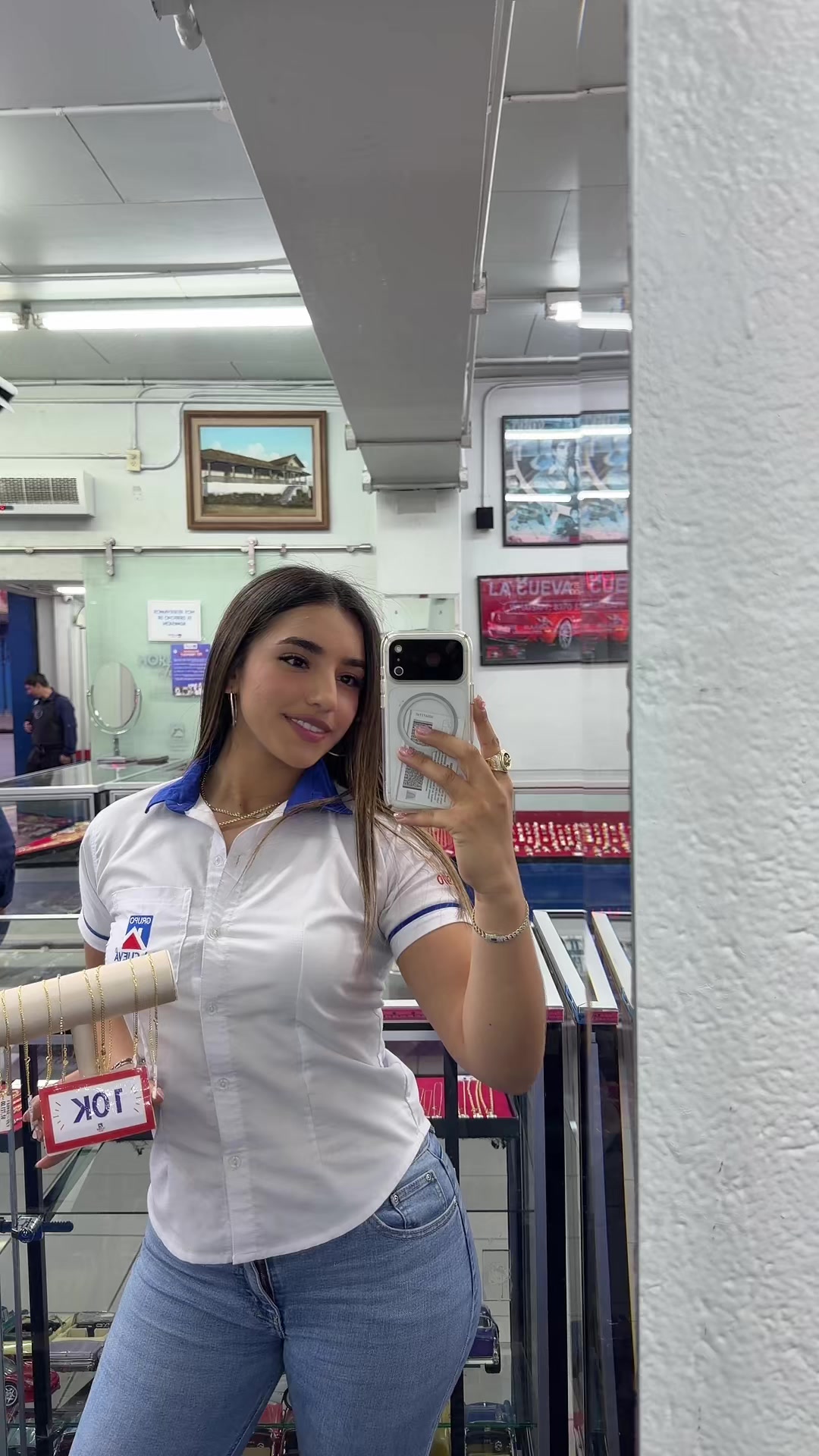 @joyerialacueva1970