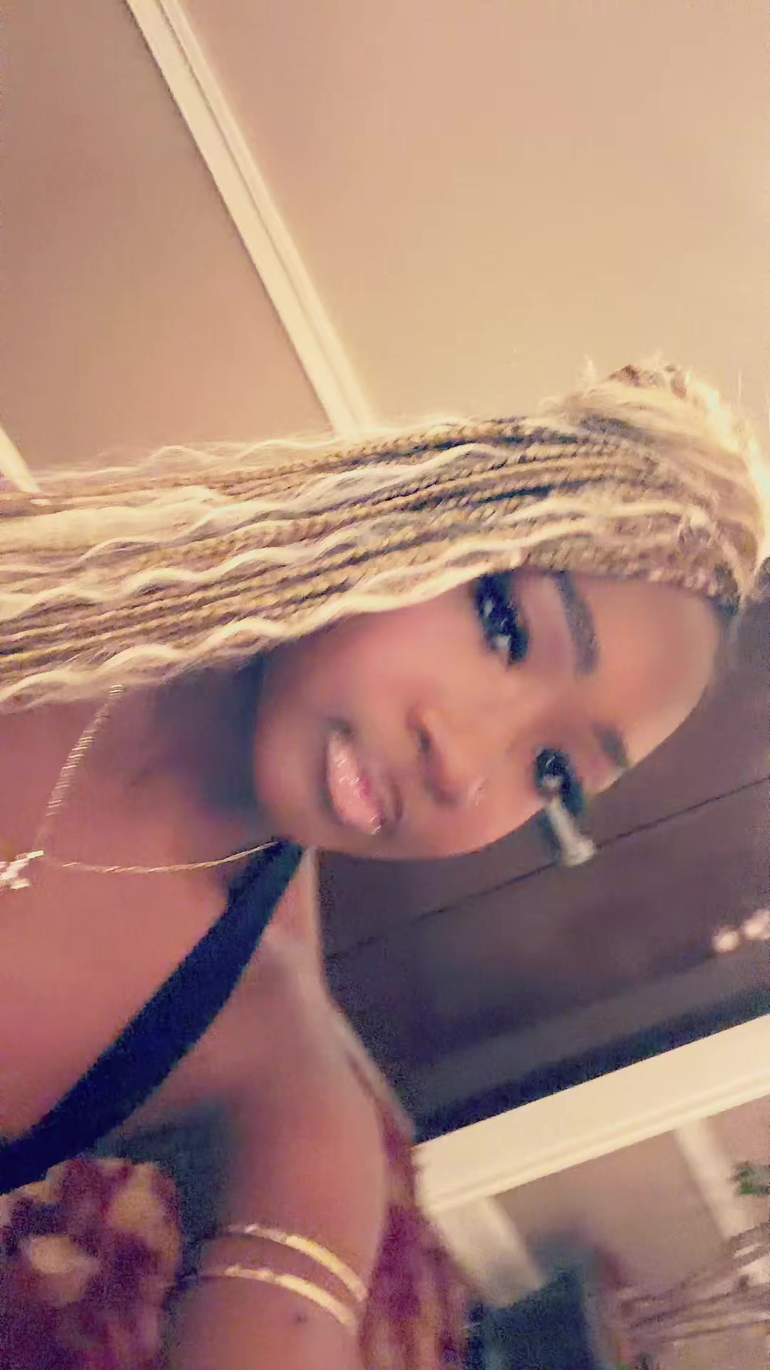 @Queenariiiberryyy🍓
