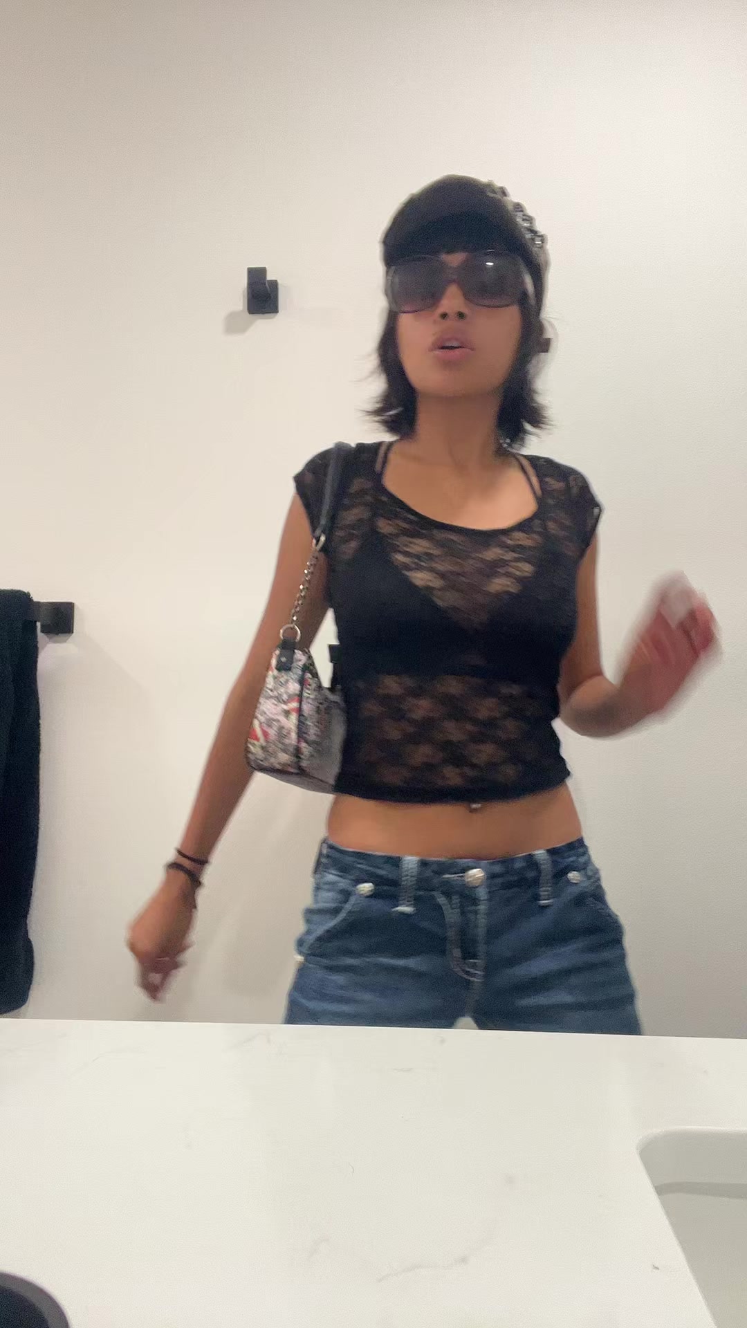 @Bitingthecurbkorgi