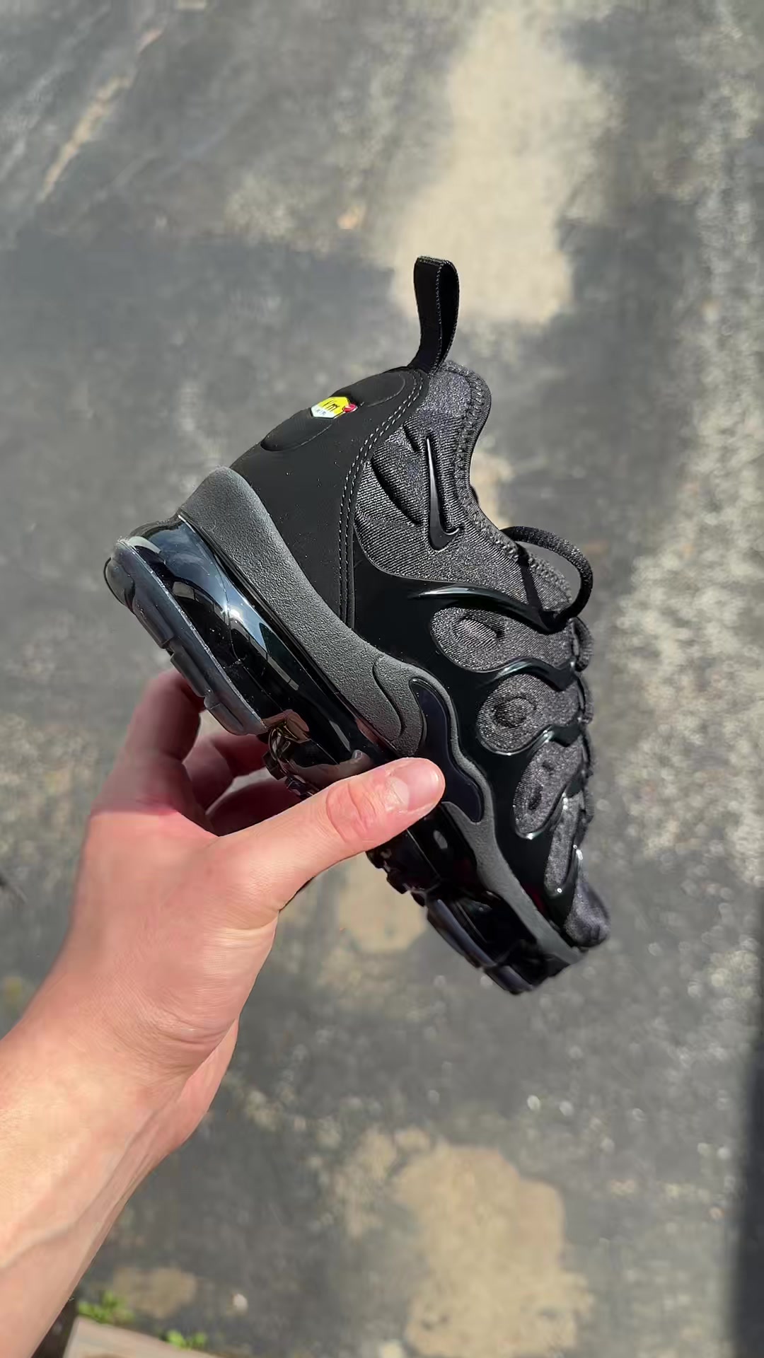 @VERIFIED SNEAKER DEALS