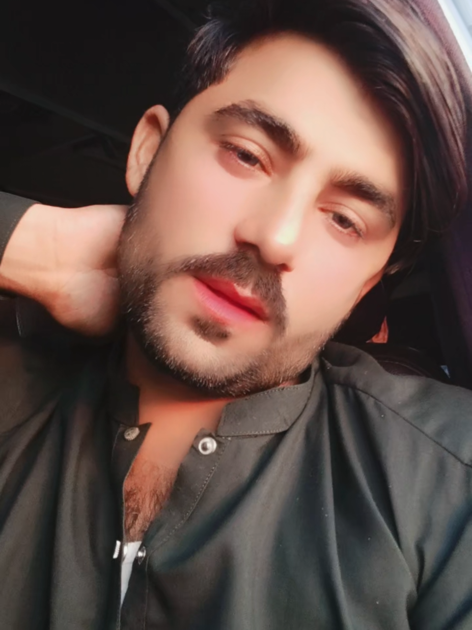 @Zaku Niazi 🇦🇫