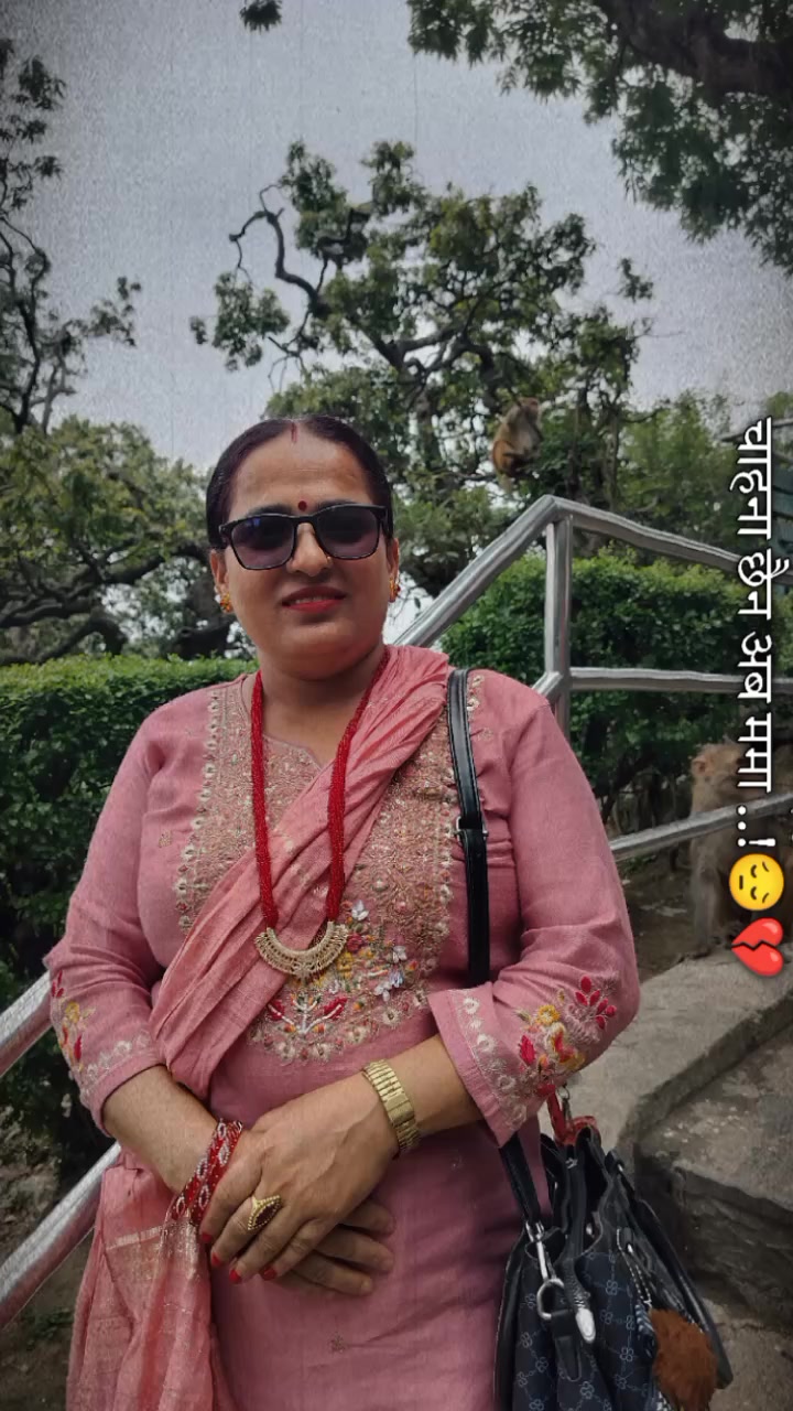 @सुमित्रा बास्तोला
