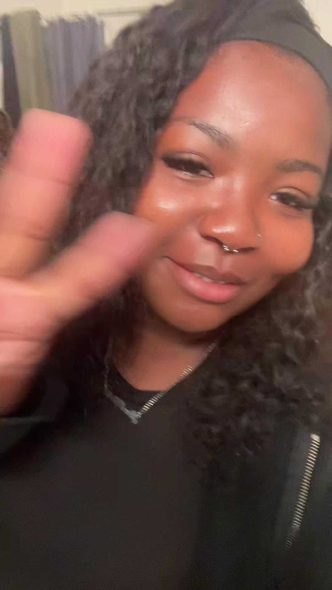 @Ari🌚
