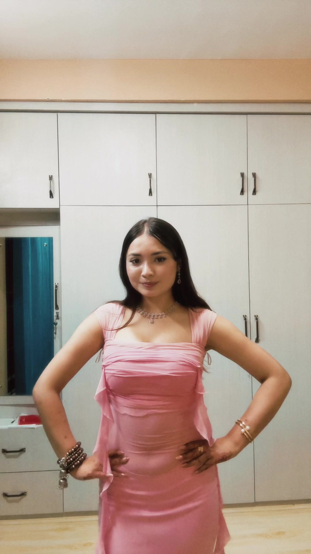 @Tris___na