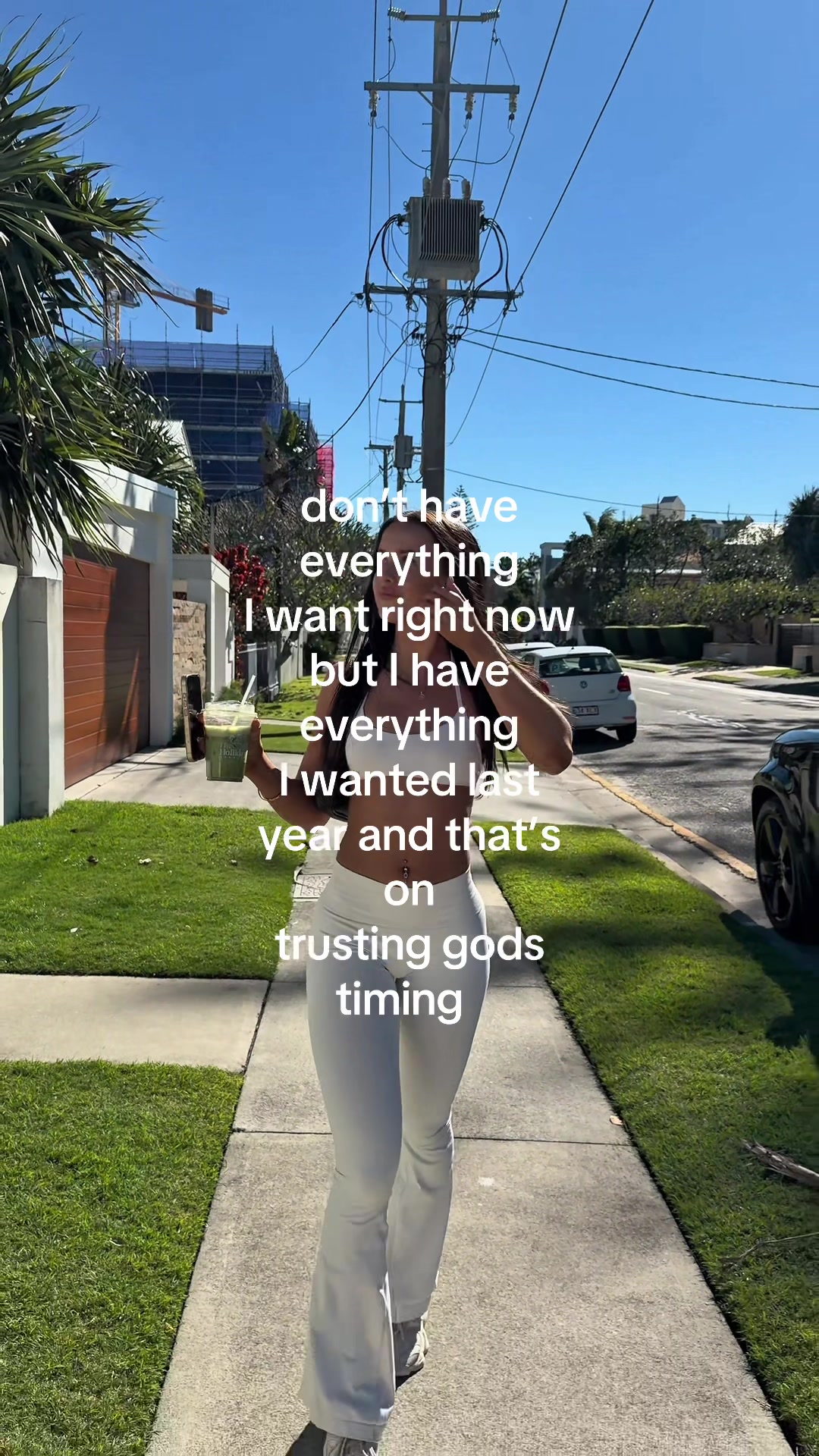 @AVA LILLI