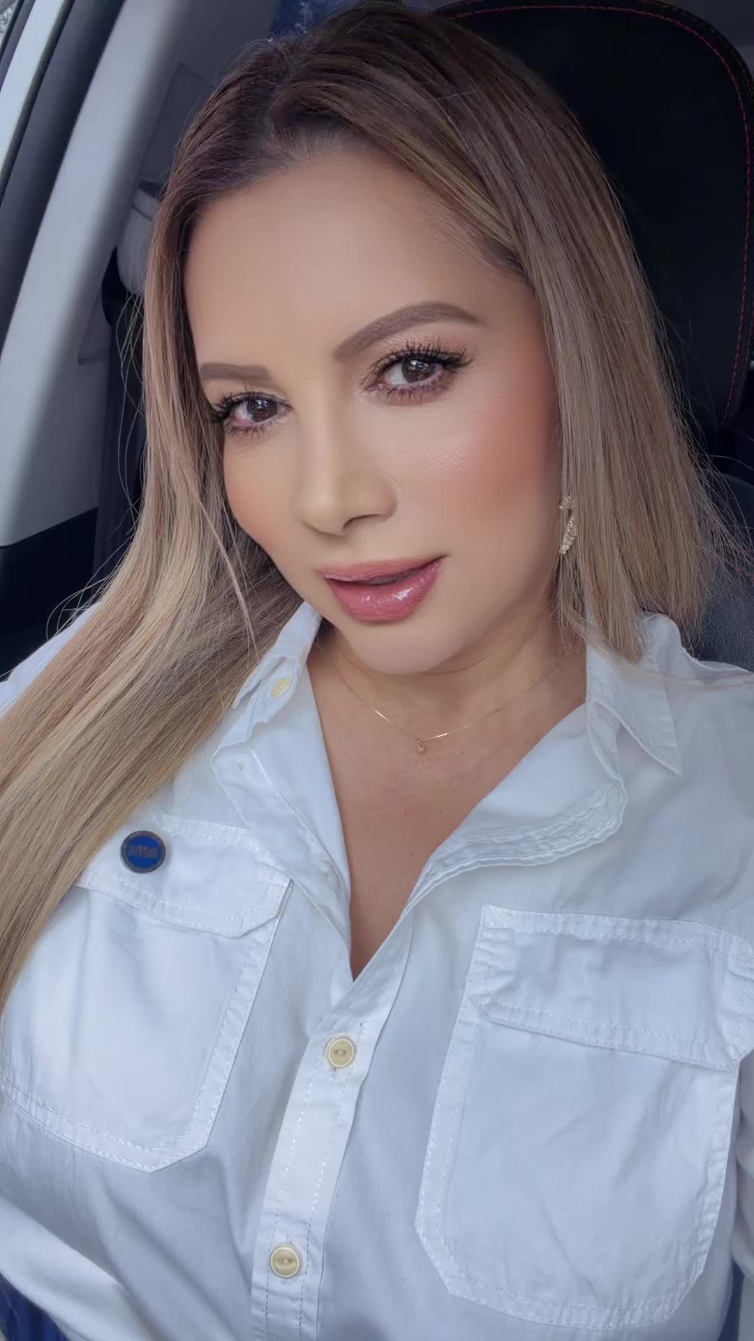 @Anna Karyna