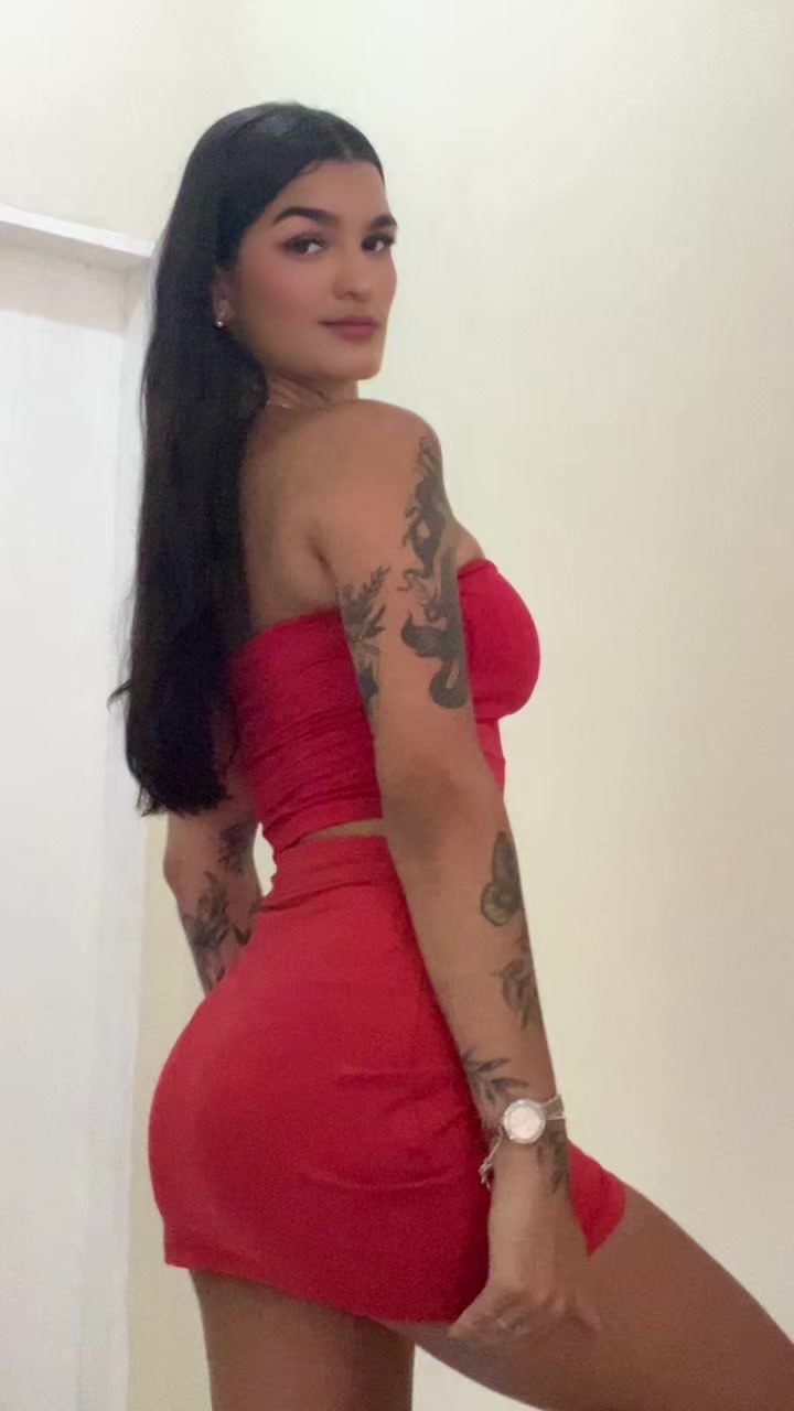 @Nicollyboina