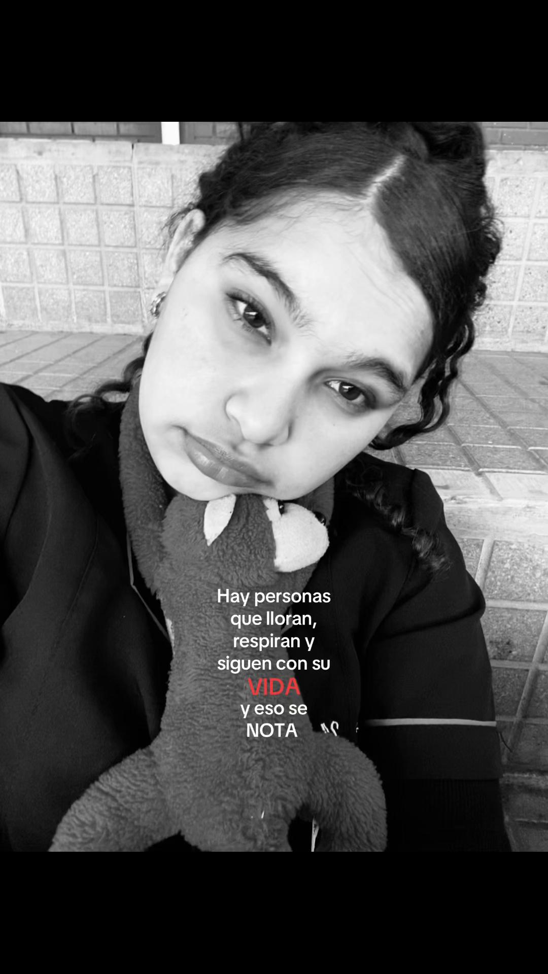 @🖤