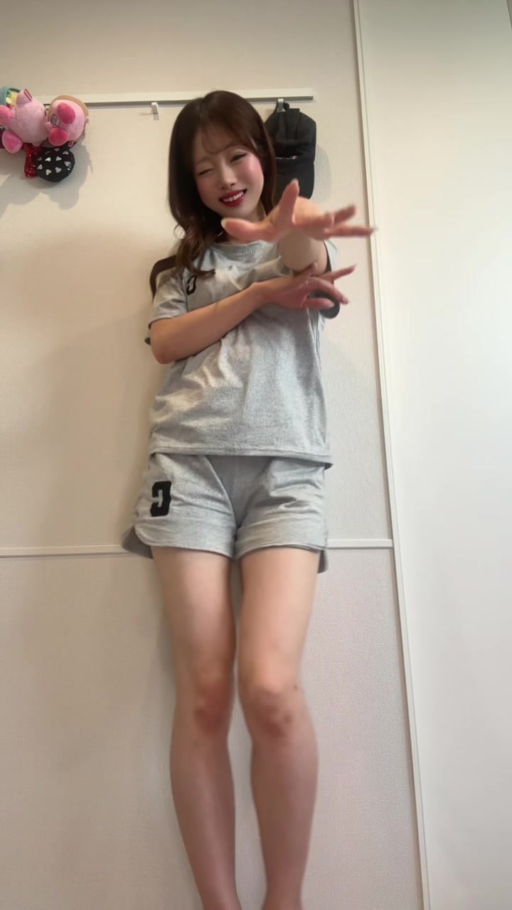 @ももつん