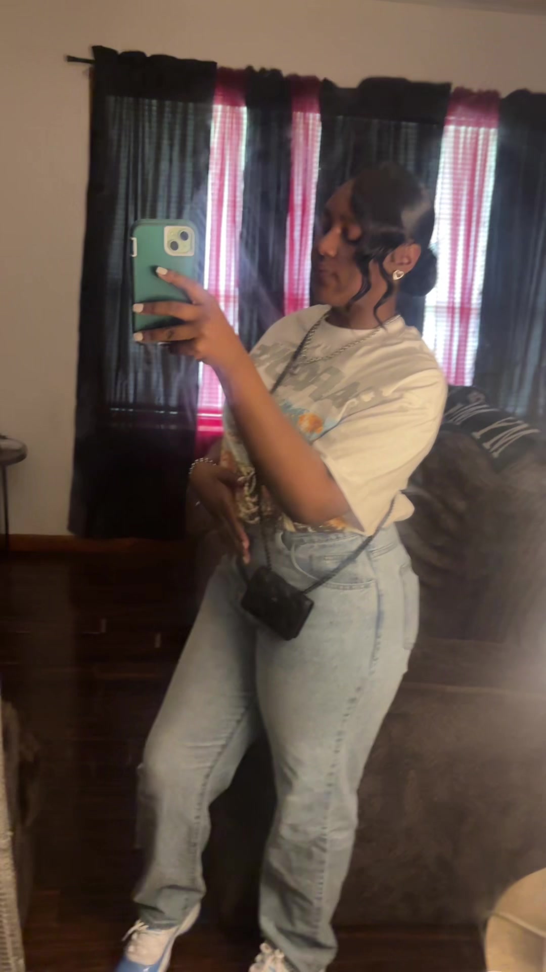 @averylamorie