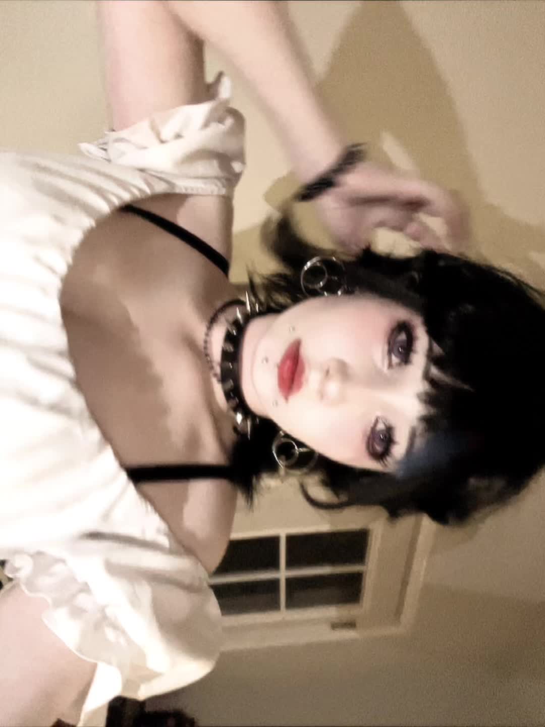 @▪︎⍣✩ evie ✩⍣▪︎