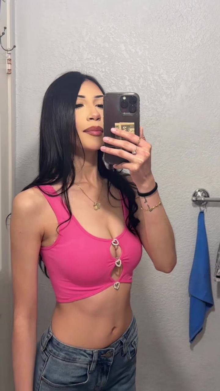 @emicarre21