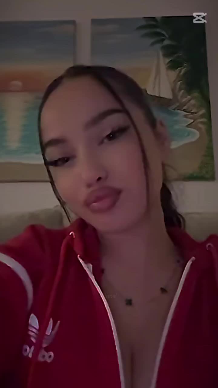@onlykamila