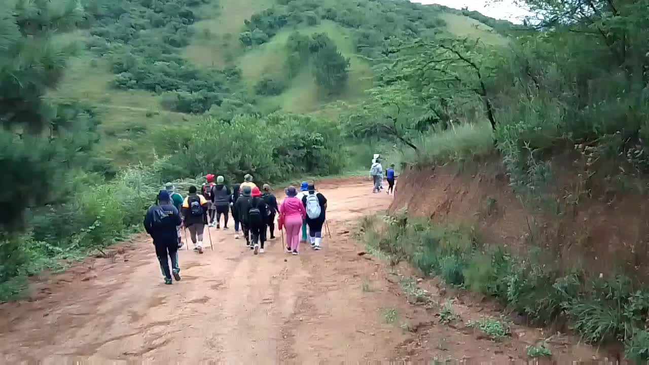 @Lindo Mbathason