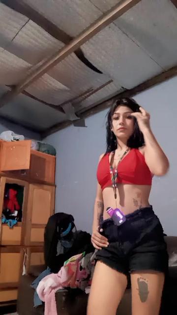 @María Aquino