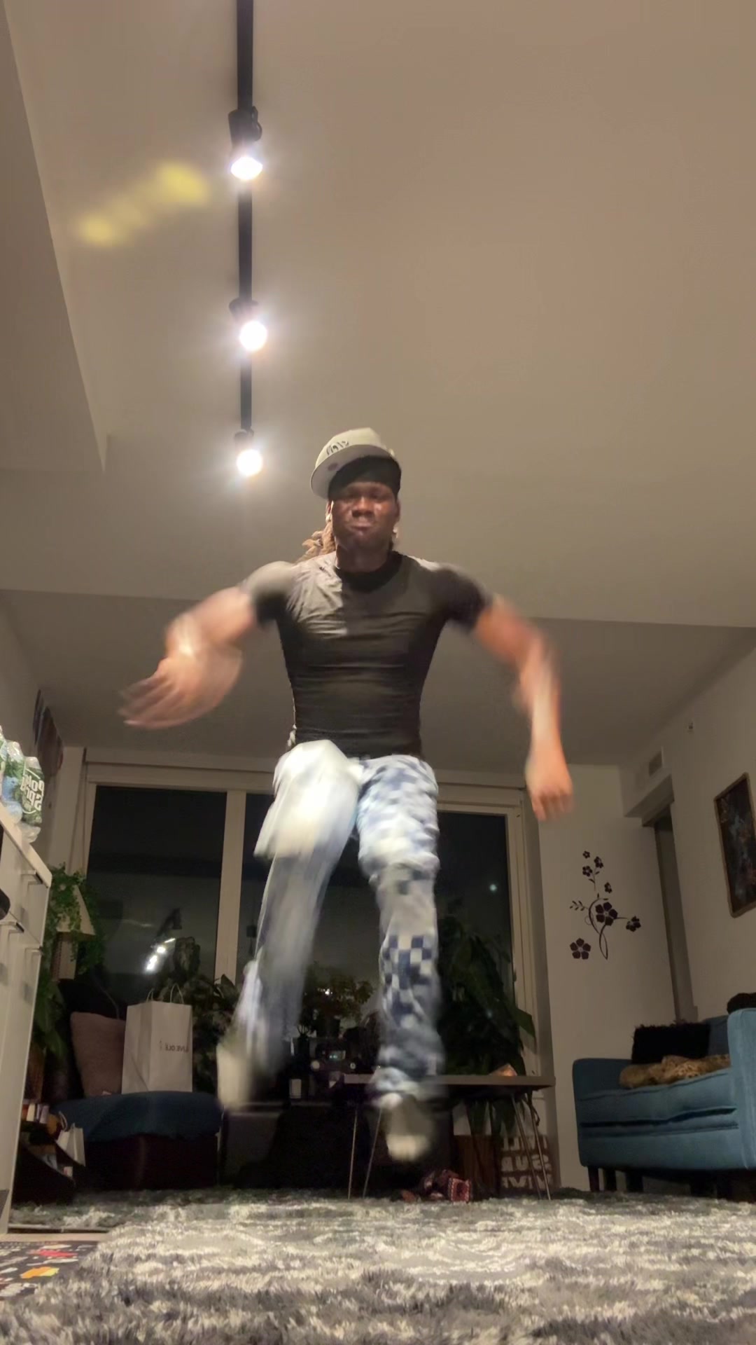 @CasuallyReggie