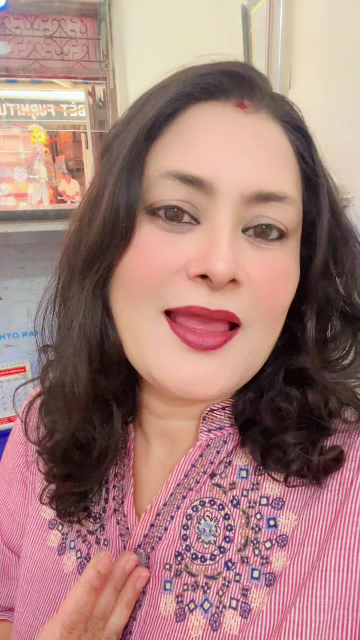 @santoshi_khadka