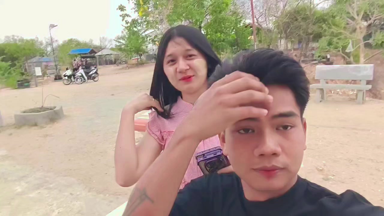@♌ Shwe Yi Win 👑