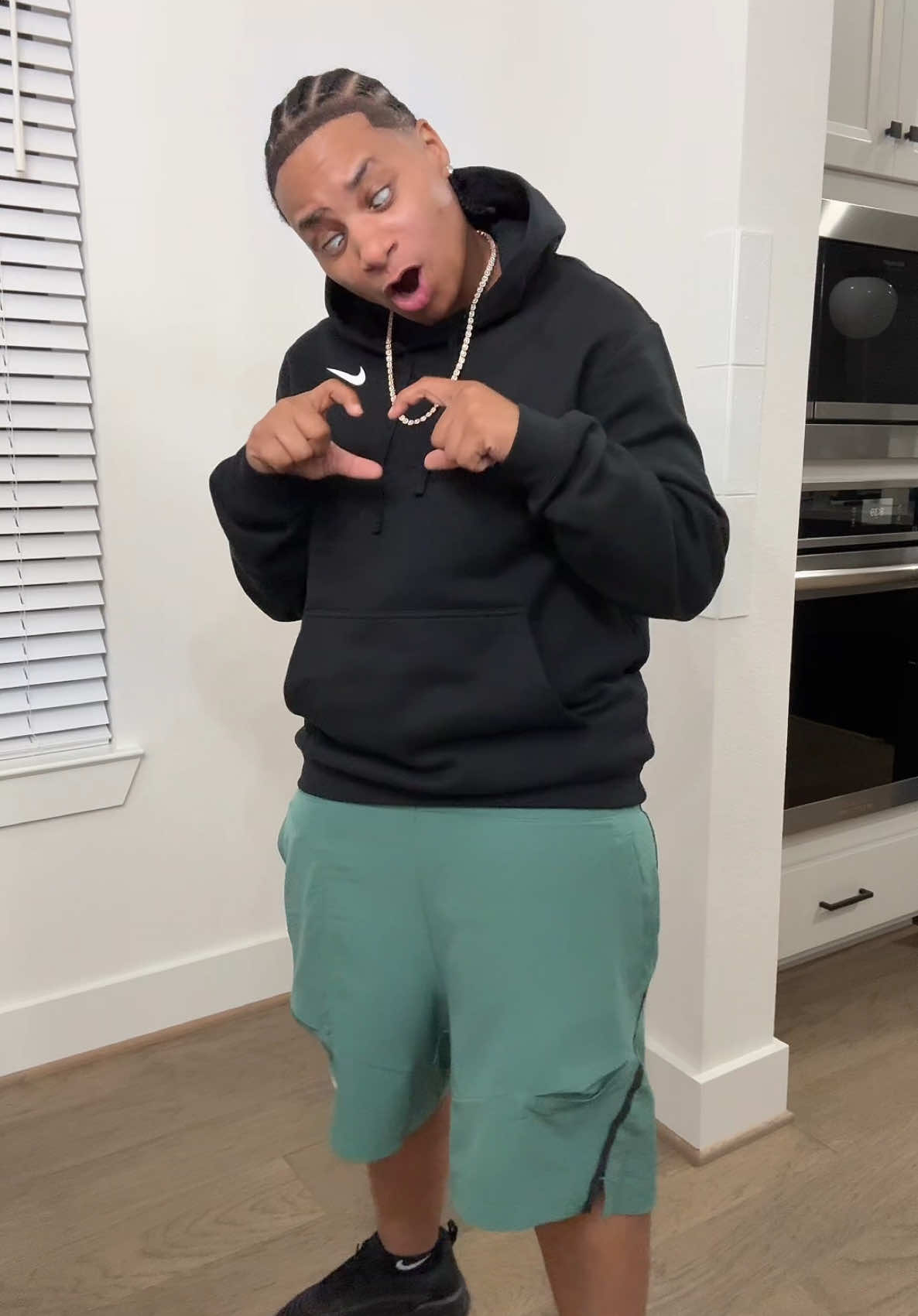 @AprilLitTV
