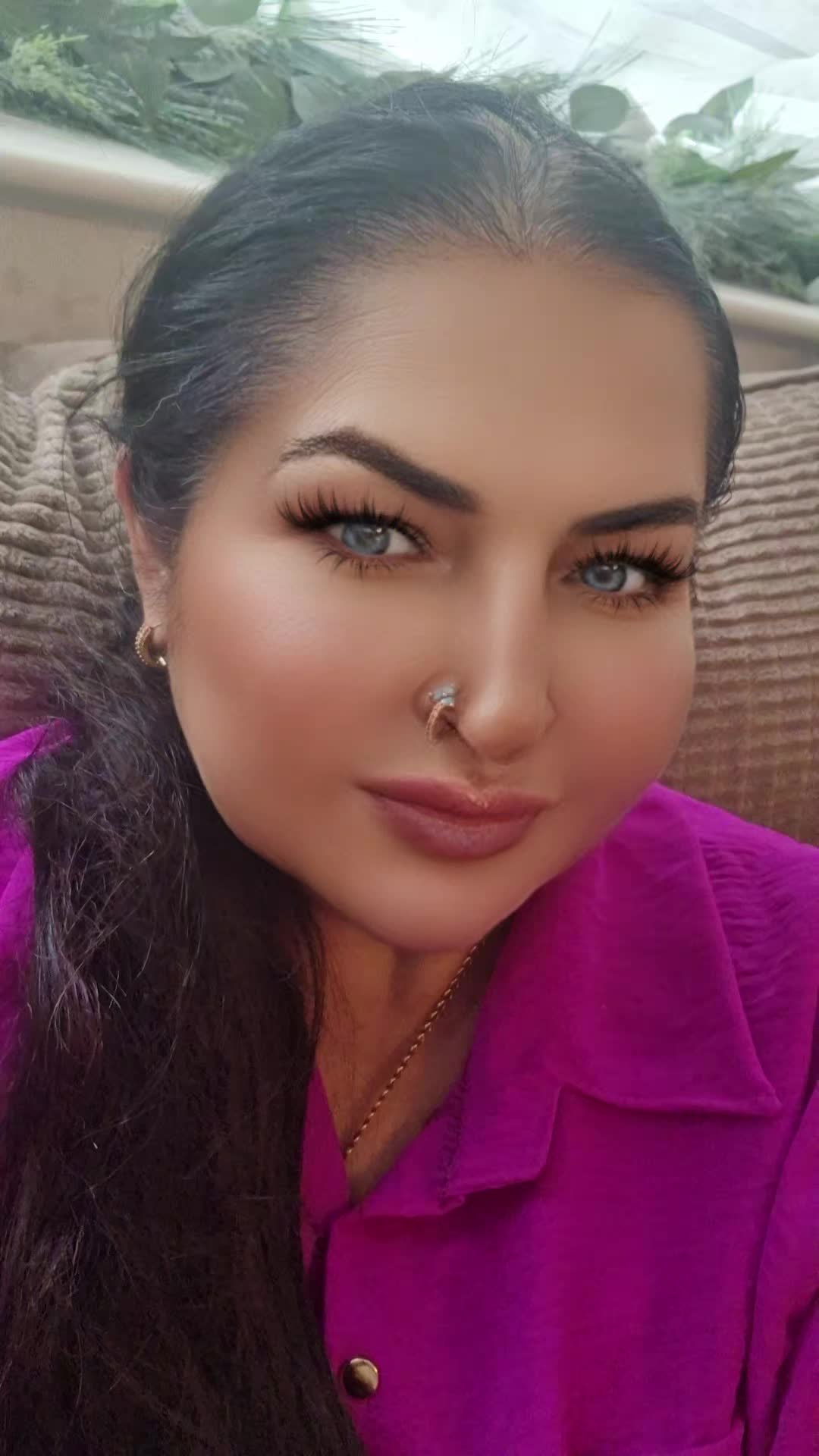 @Suzani💗