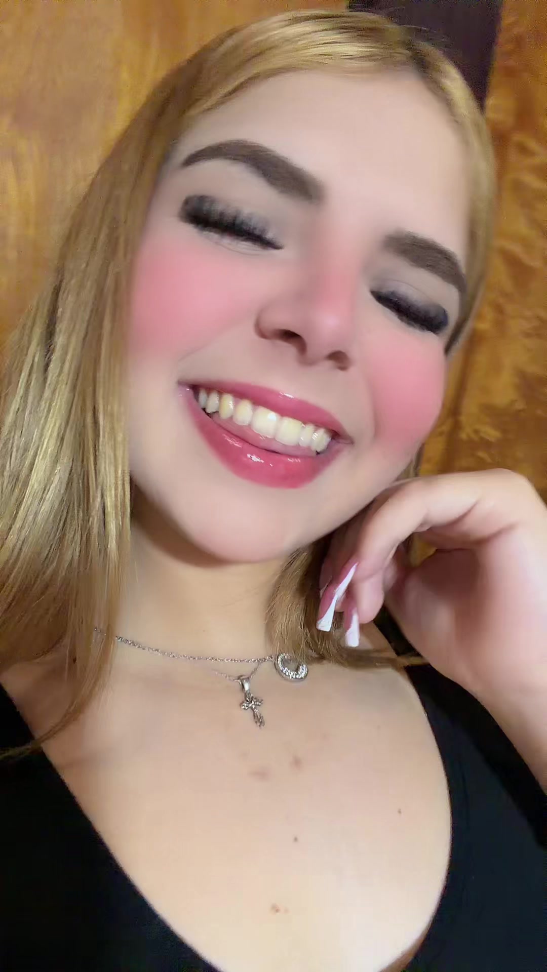@Chris 👸🏼