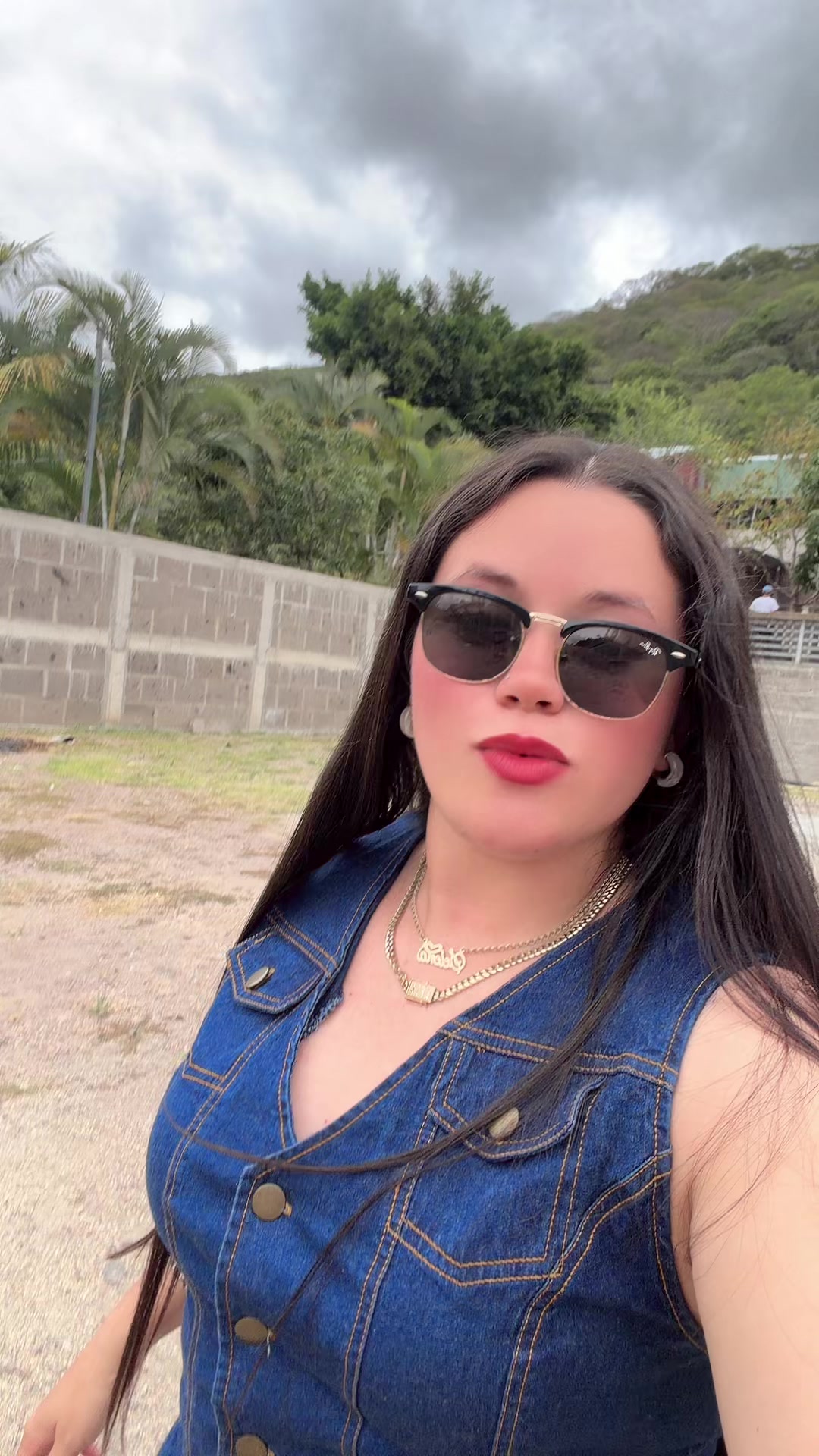 @SelefalconZelaya 👑