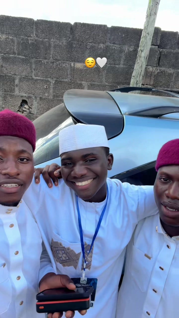 @OLAWALE😌🤍