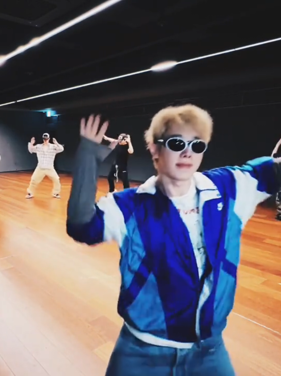 @WONHO Official