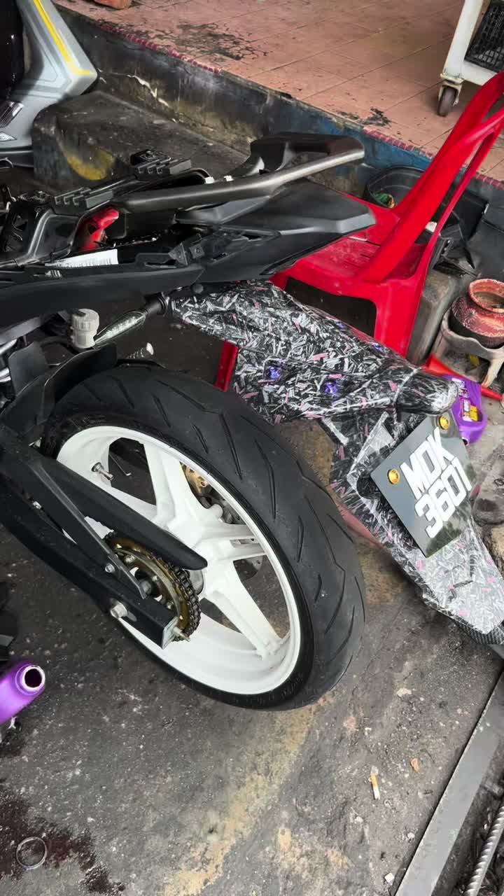 @Harrvinamotor