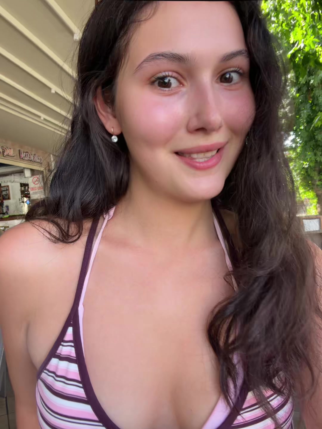 @Есения