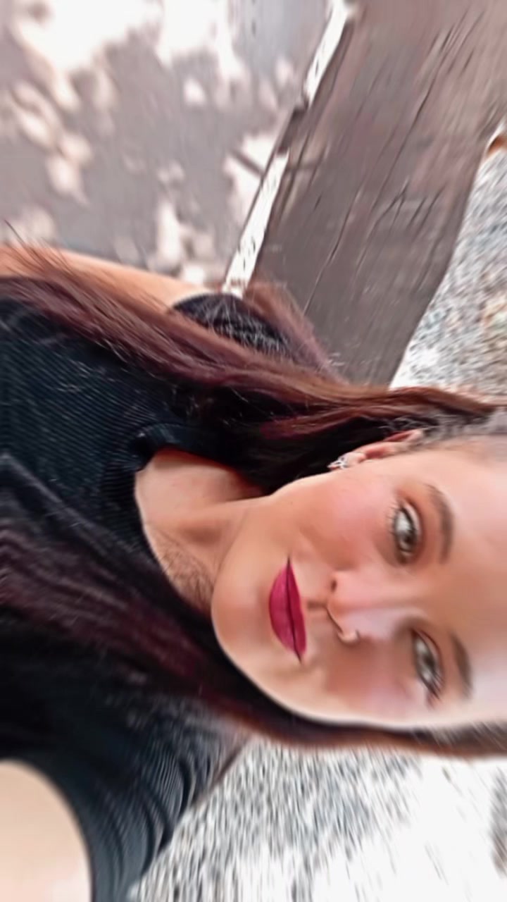 @nicole