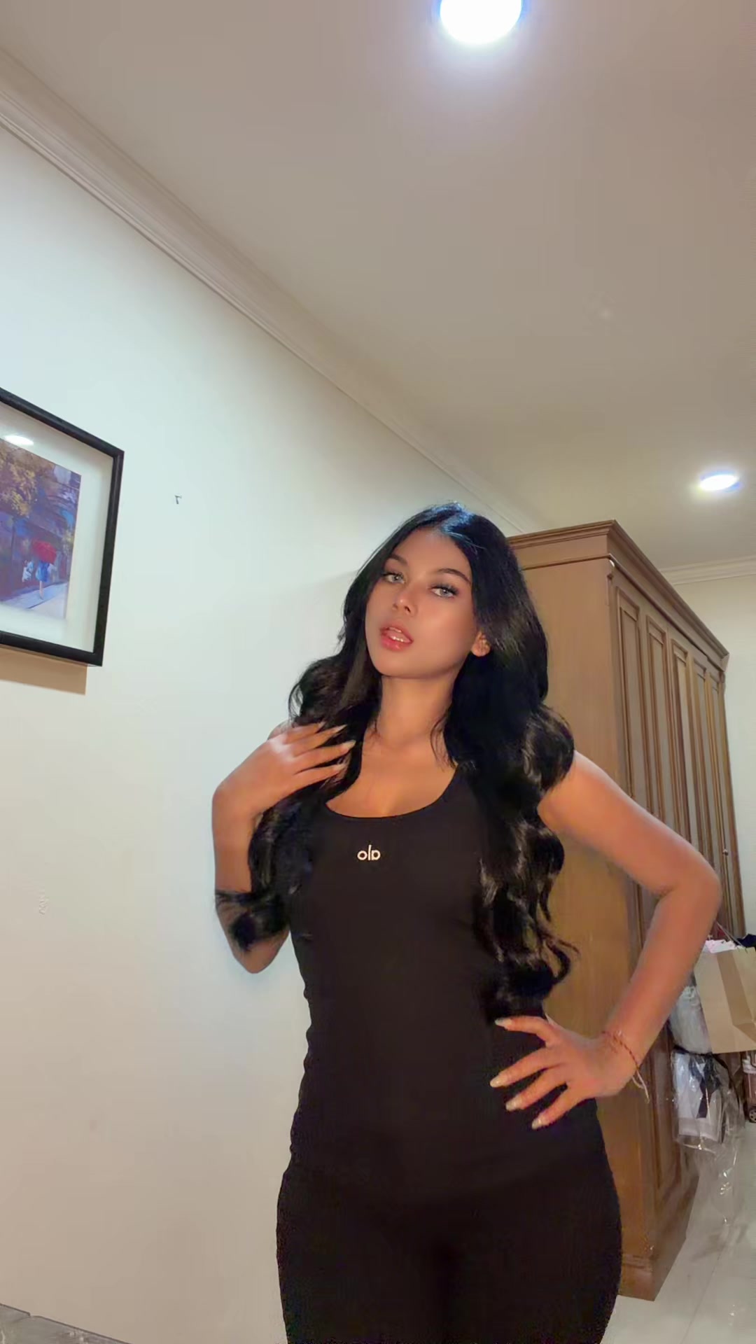 @Kikinii