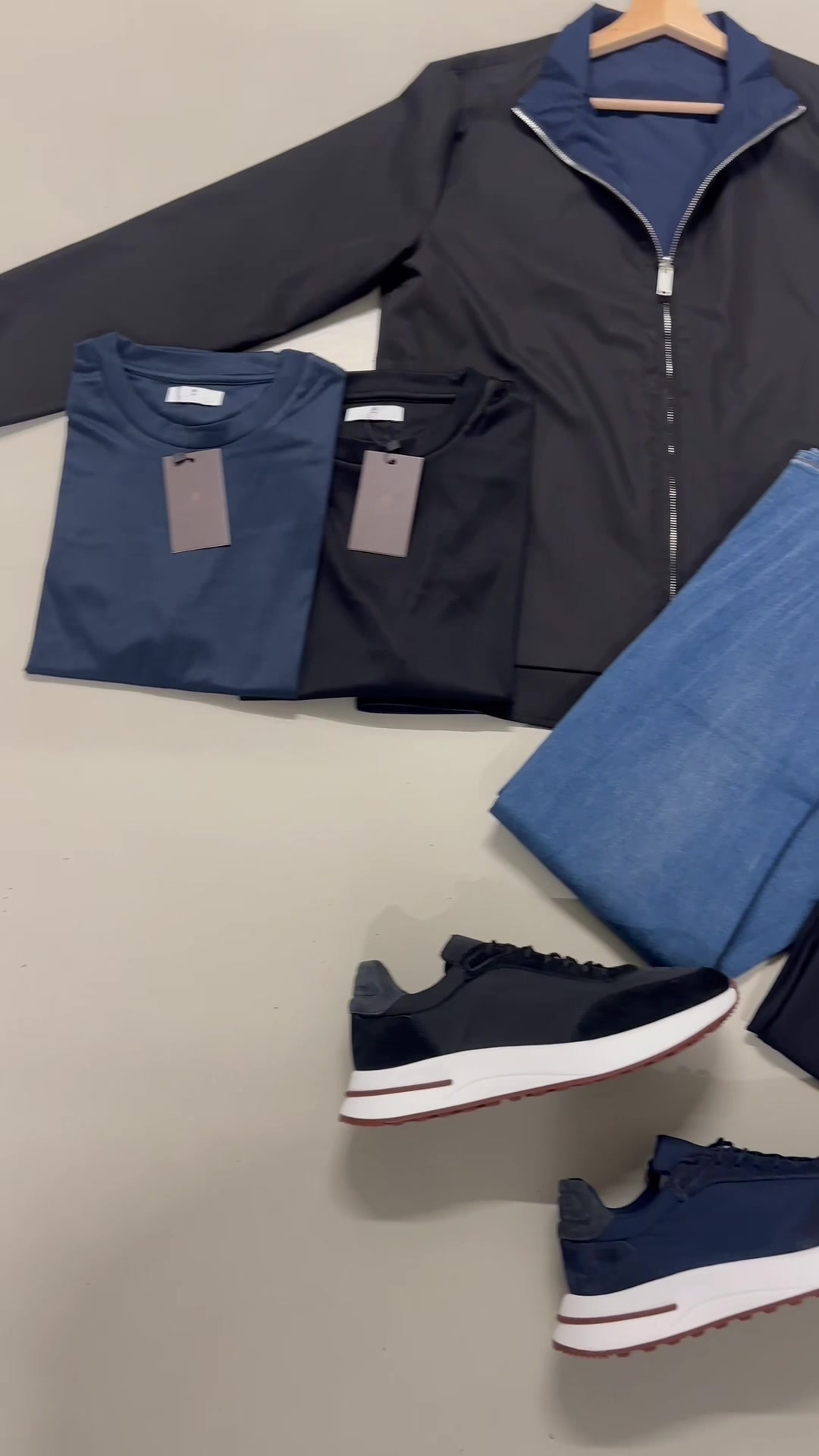 @Solidmenswear_
