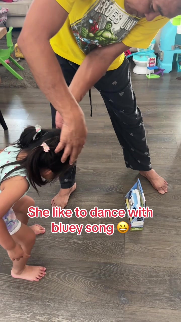 @Ellen Ellie 🇺🇸🇰🇭
