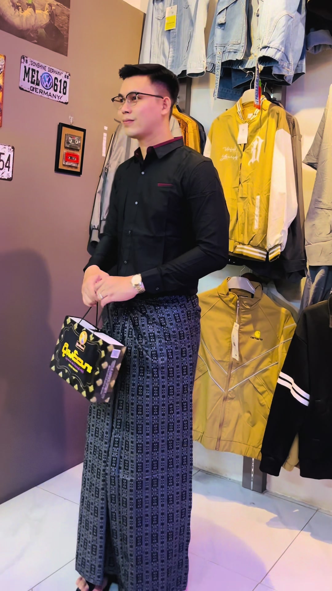 @ကာဗာမြန်မာ fashion(မြောက်ဒဂုံ)